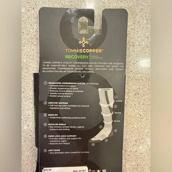 TOMMIE COPPER Size 12-14.5 Recovery Vitality Collection Crew Sock Men's NEW - Picture 5 of 7